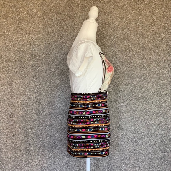 ✨💫Bright Print Bodycon Mini Skirt💫✨ - Picture 2 of 3